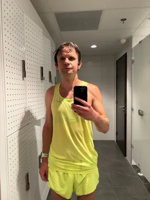 Intervals Run 5x1km w/ 800m jog