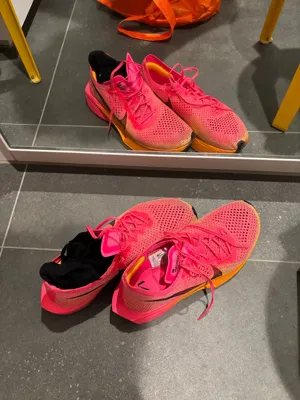 Intervals Run 5x2km w/ 1200m jog