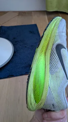 intervals 5 by 1600, rest 400m