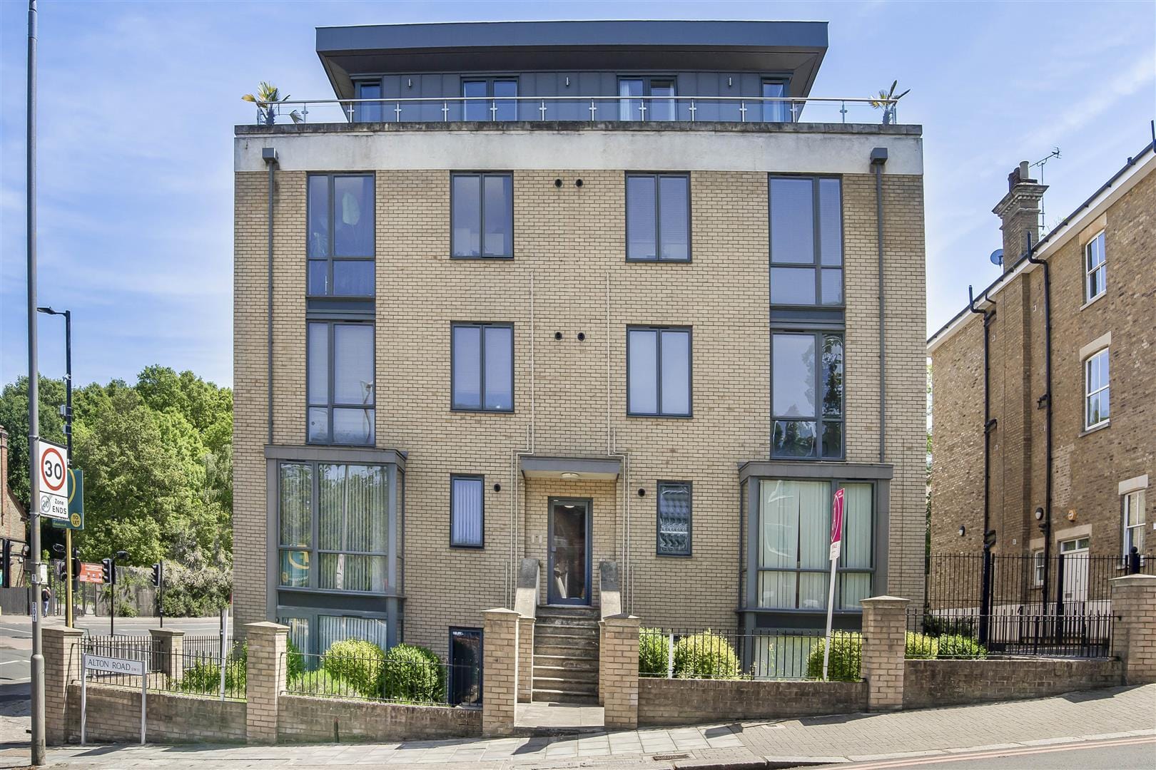 2 bedroom Flat Sold