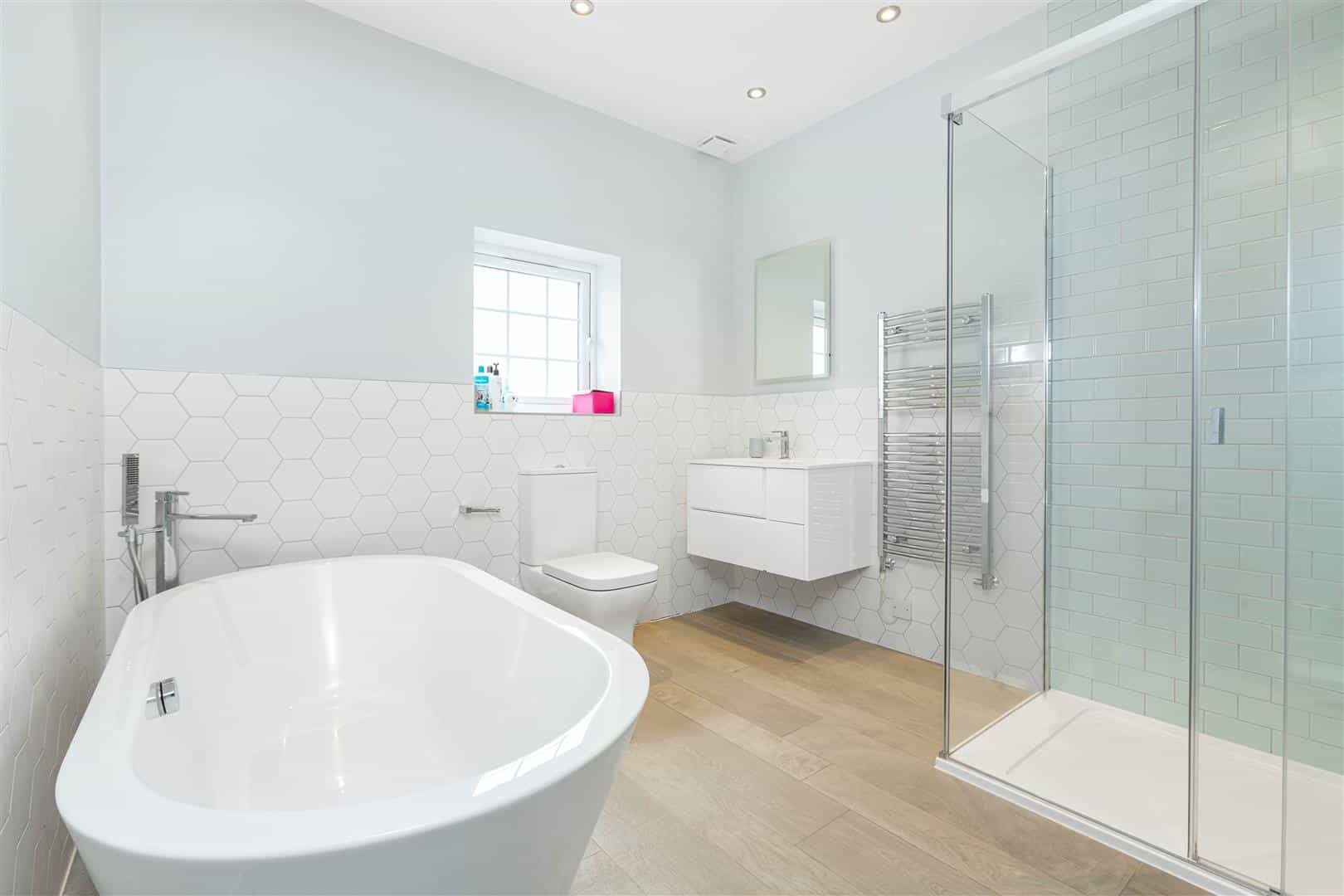 5 bedroom Detached house Sold