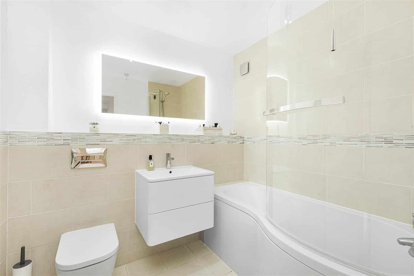 2 bedroom Flat Sold