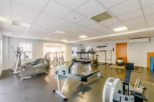 1 bedroom Flat Let