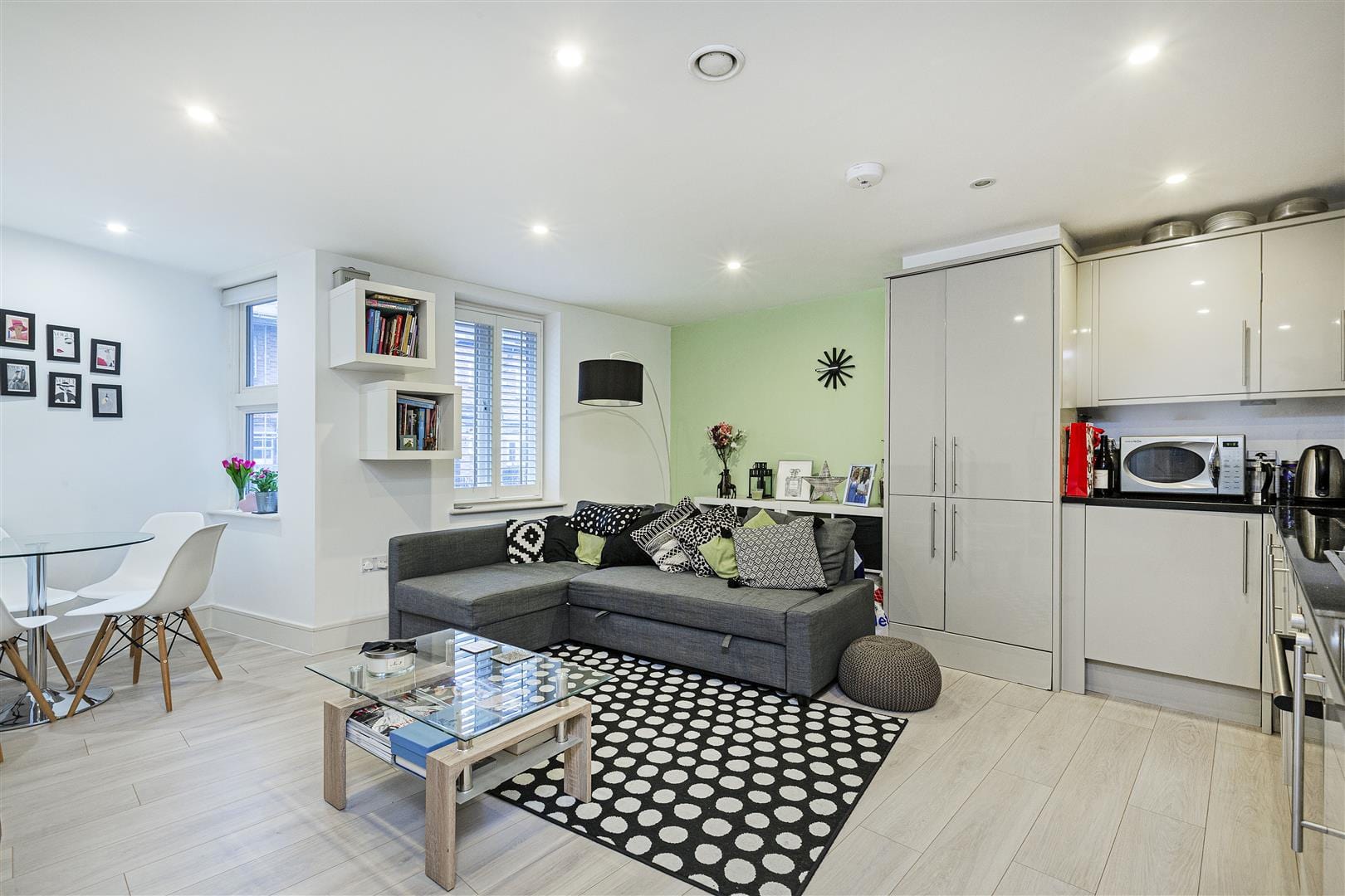 1 bedroom Flat Let
