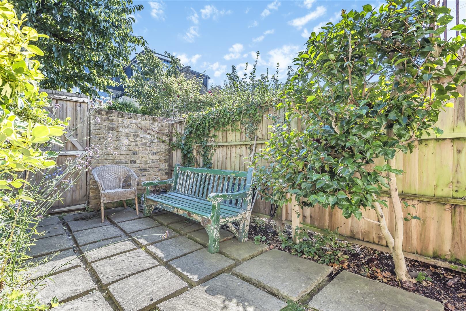 2 bedroom Flat Let