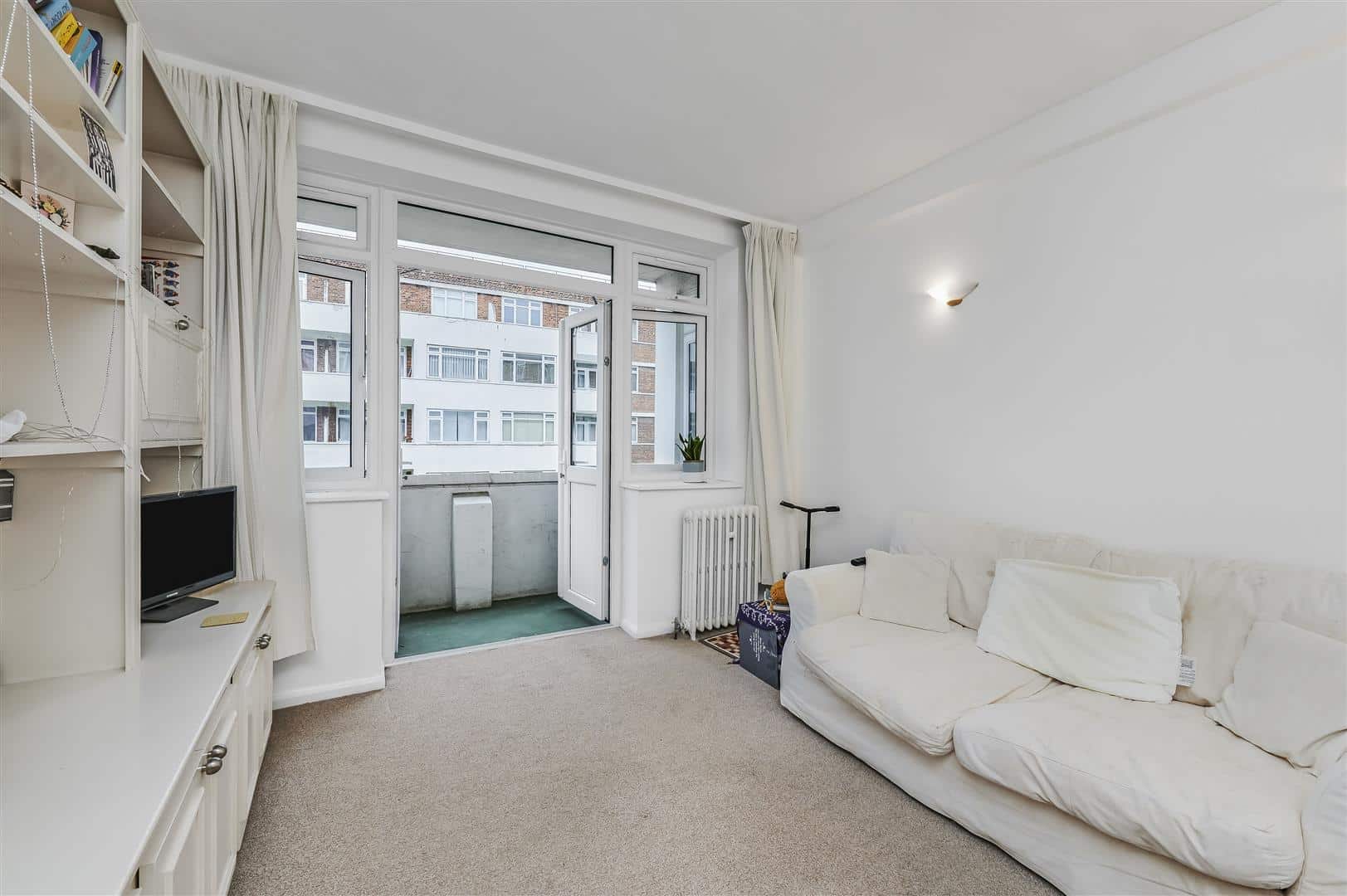 1 bedroom Flat Let