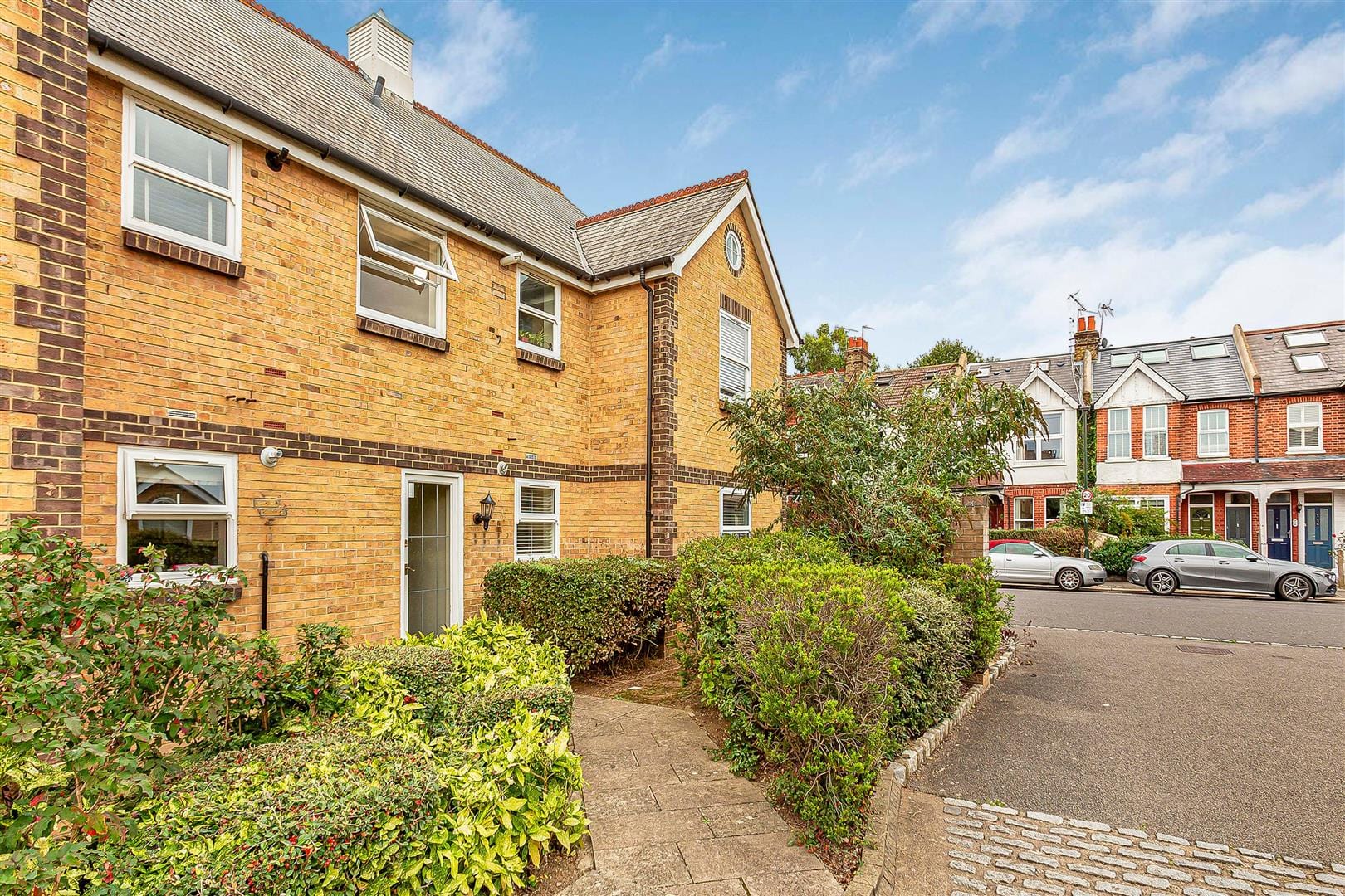 2 bedroom Flat Let