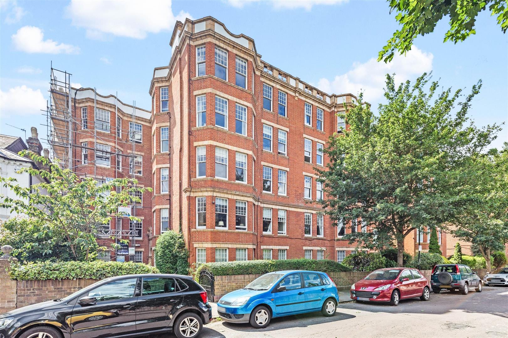 1 bedroom Flat Let