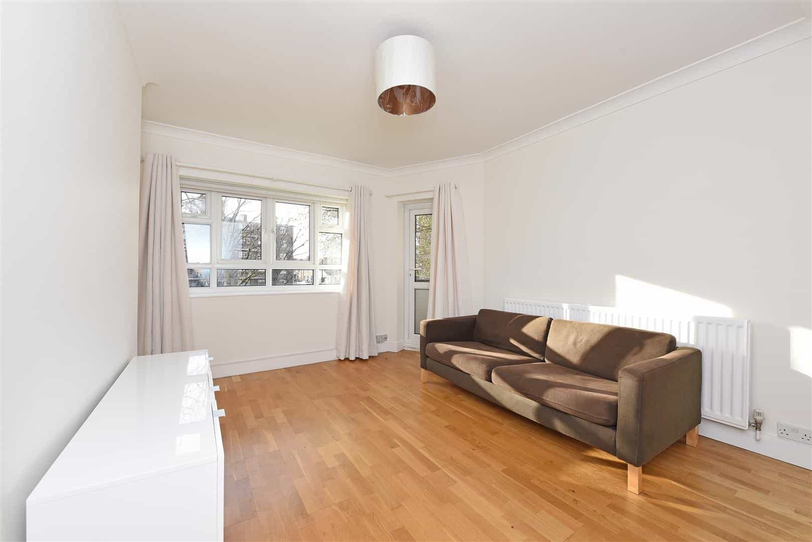 3 bedroom Flat Let