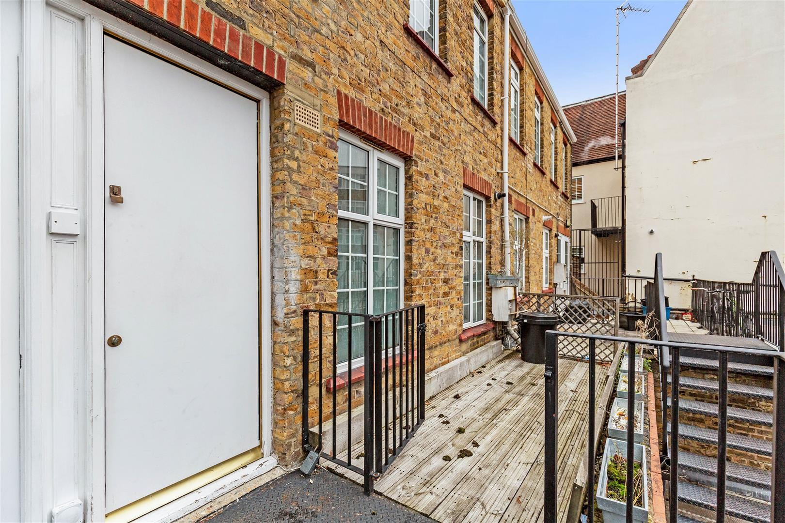 2 bedroom Flat Sold