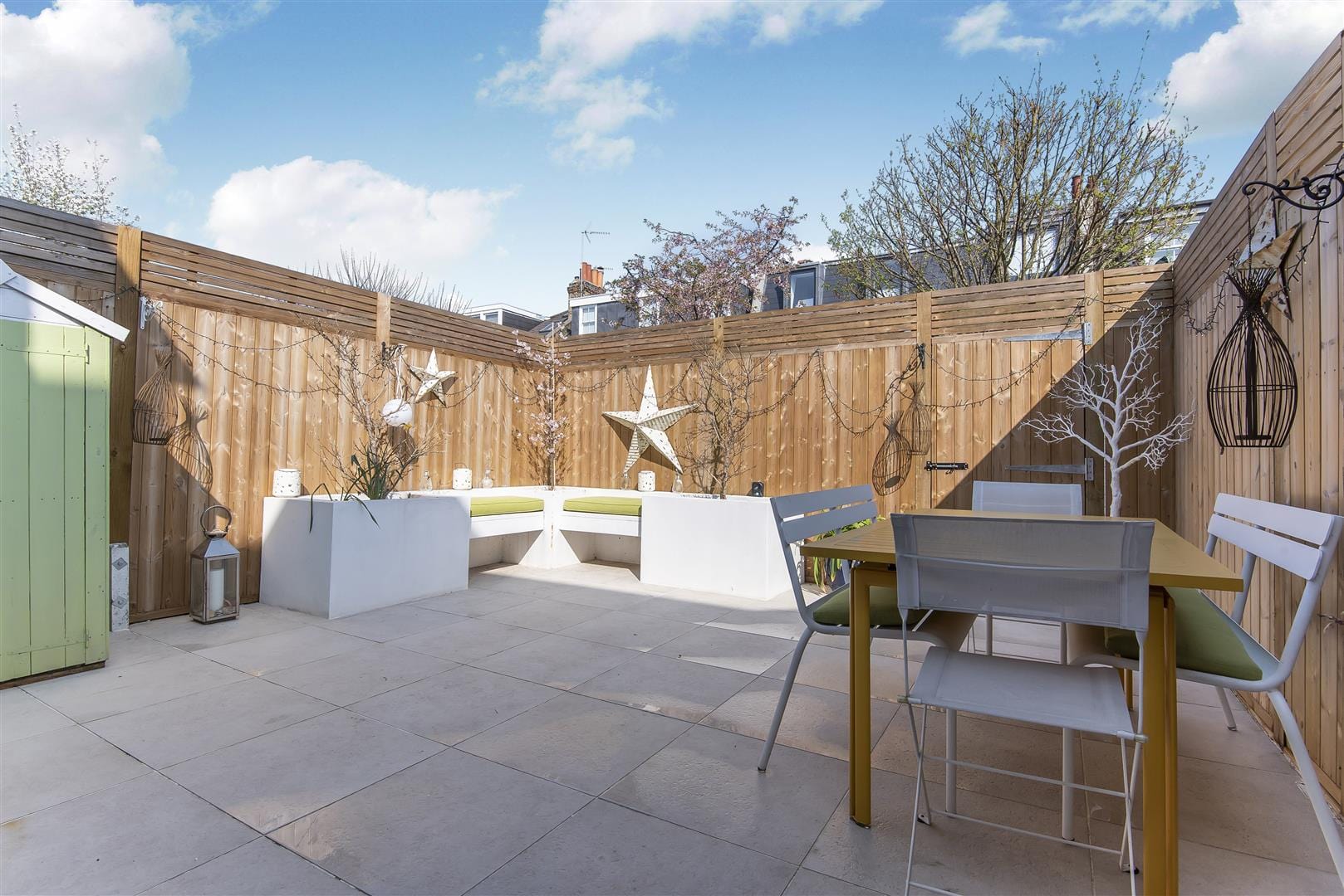 5 bedroom Terraced House Let