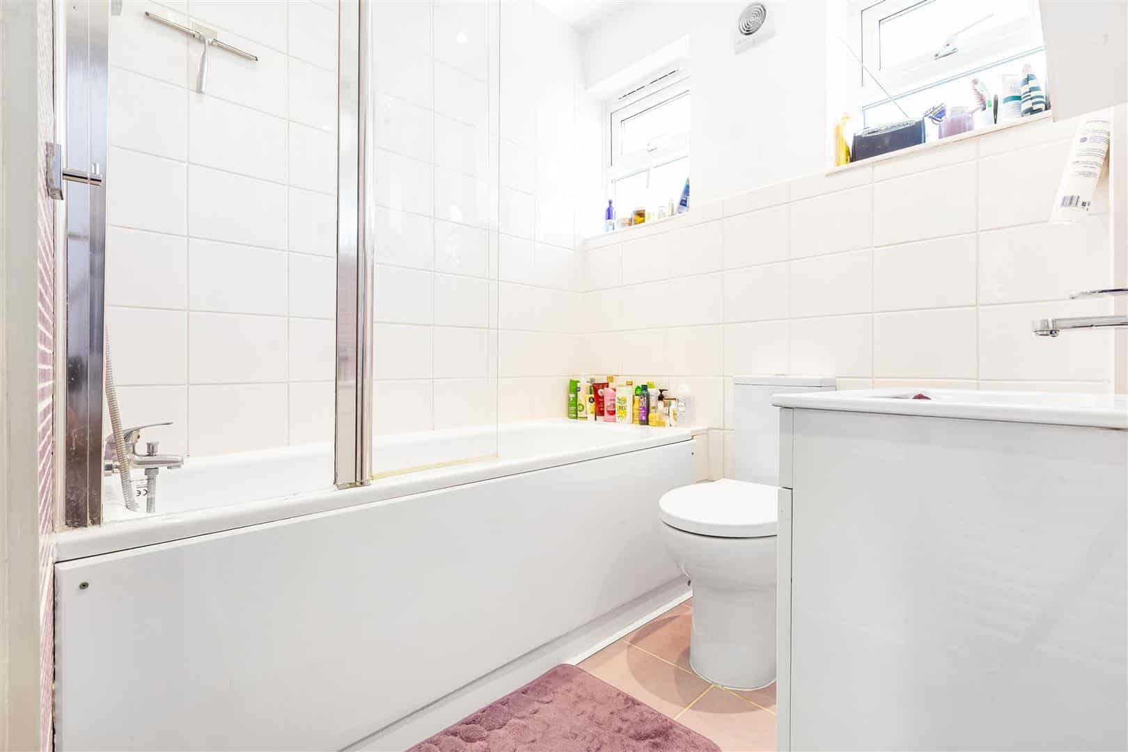 3 bedroom Detached house Sold