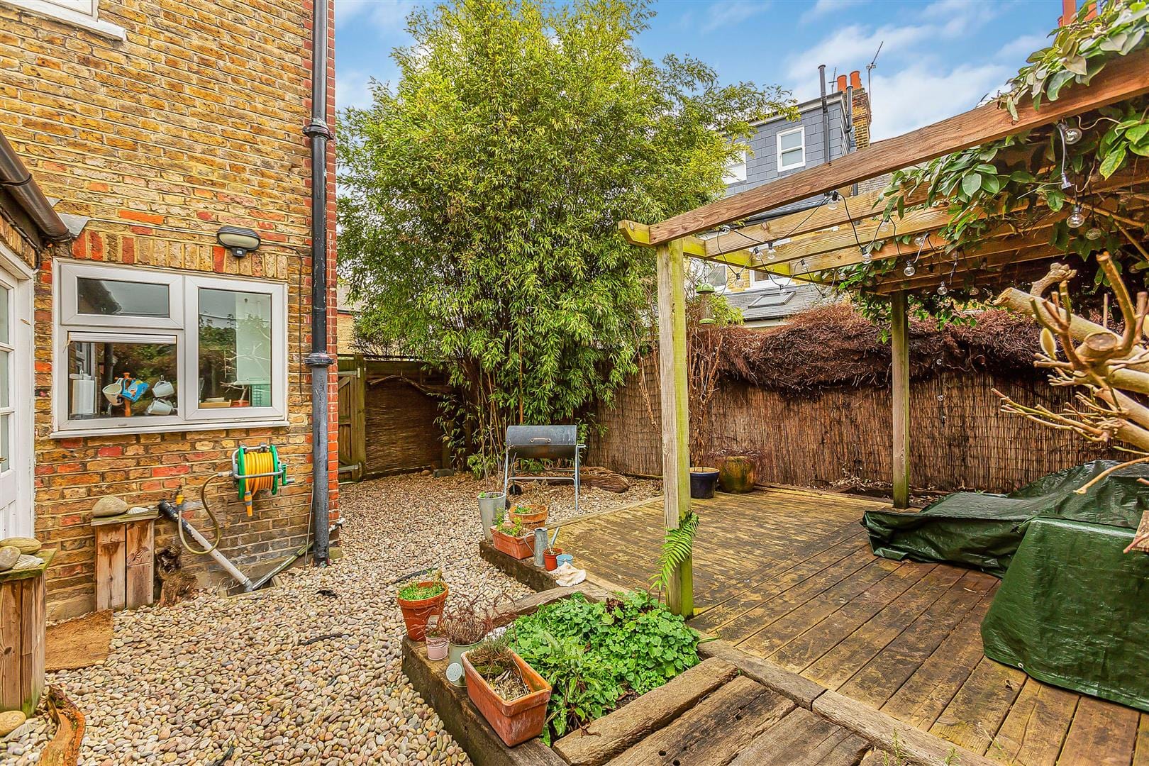2 bedroom Terraced House Sold