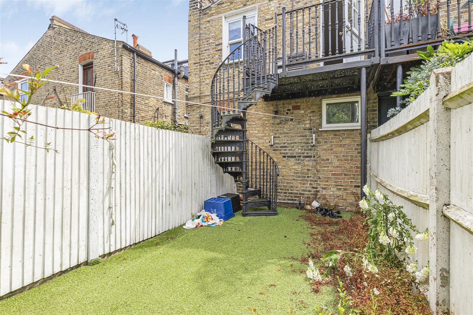 3 bedroom Flat Let