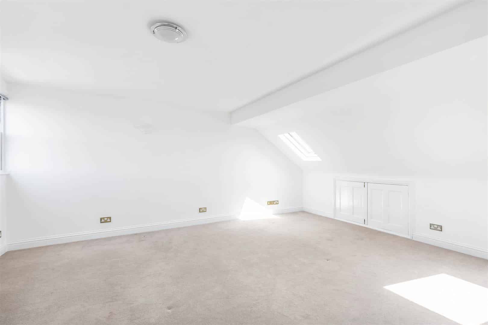 2 bedroom Flat Let