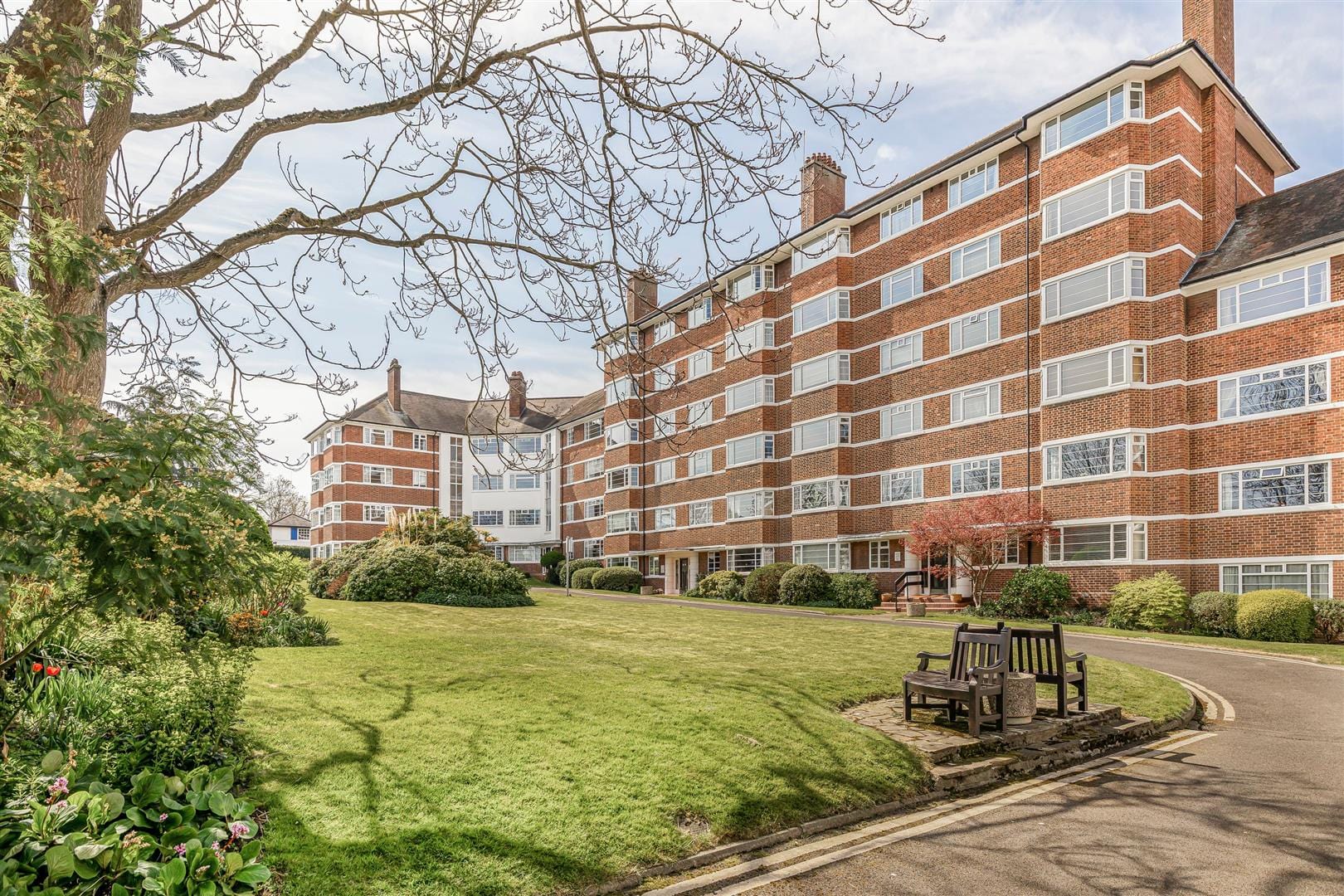 2 bedroom Flat Let