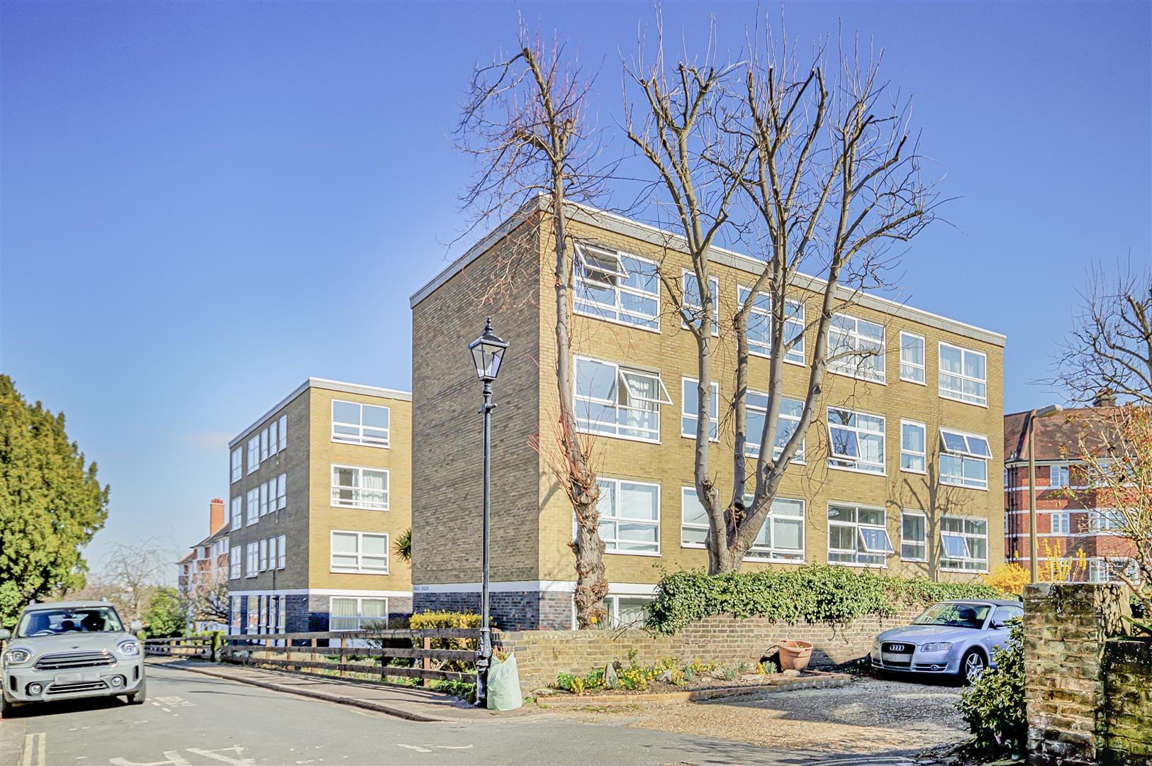 2 bedroom Flat Sold