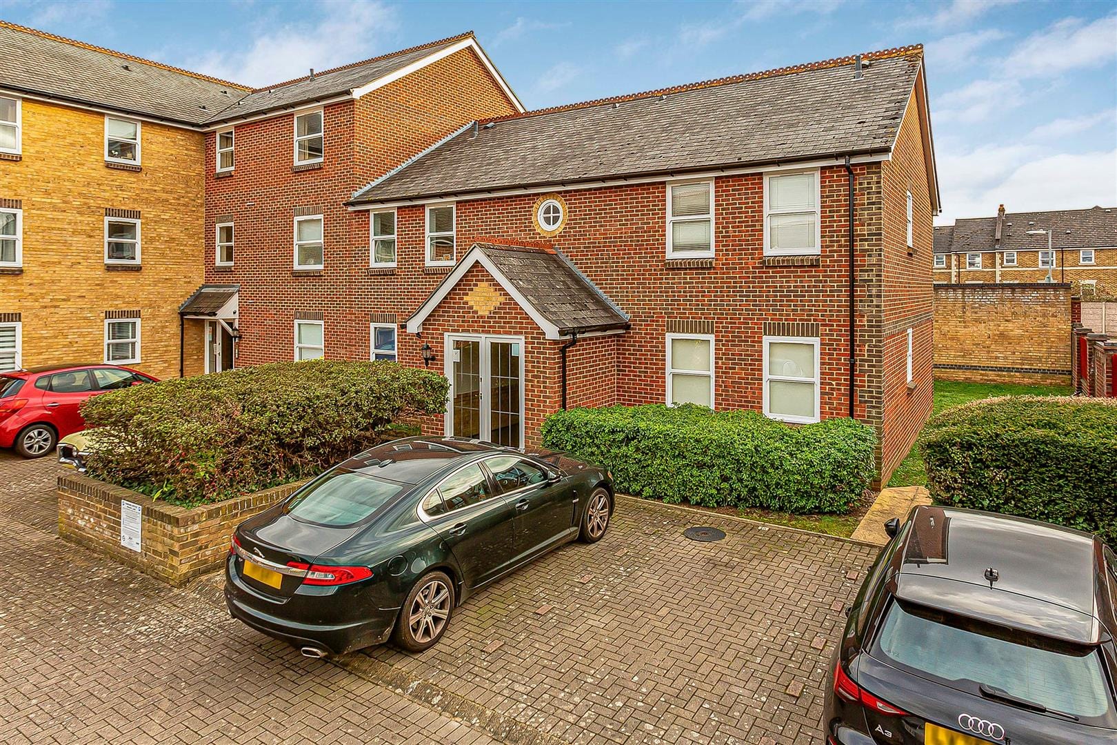 1 bedroom Flat Let
