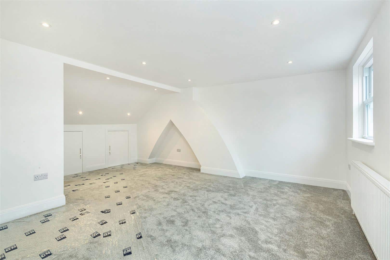 2 bedroom Flat Let
