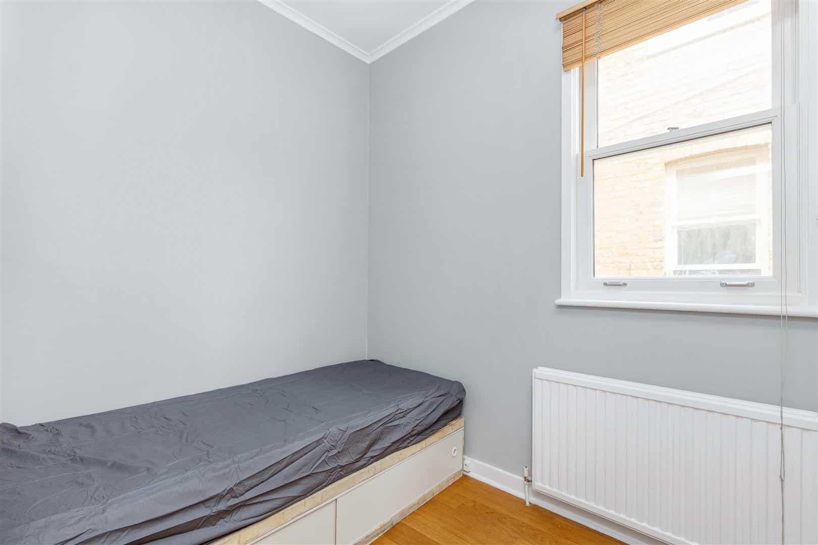 2 bedroom Flat Sold