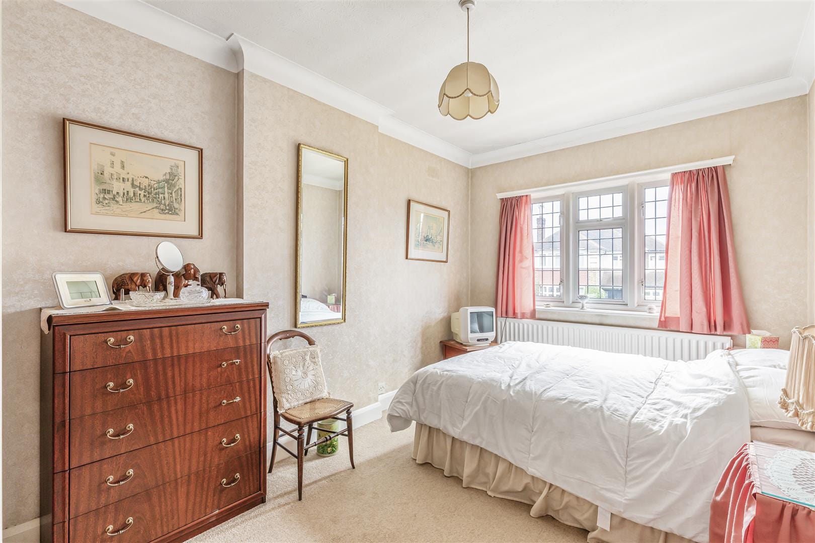 5 bedroom Detached house Sold