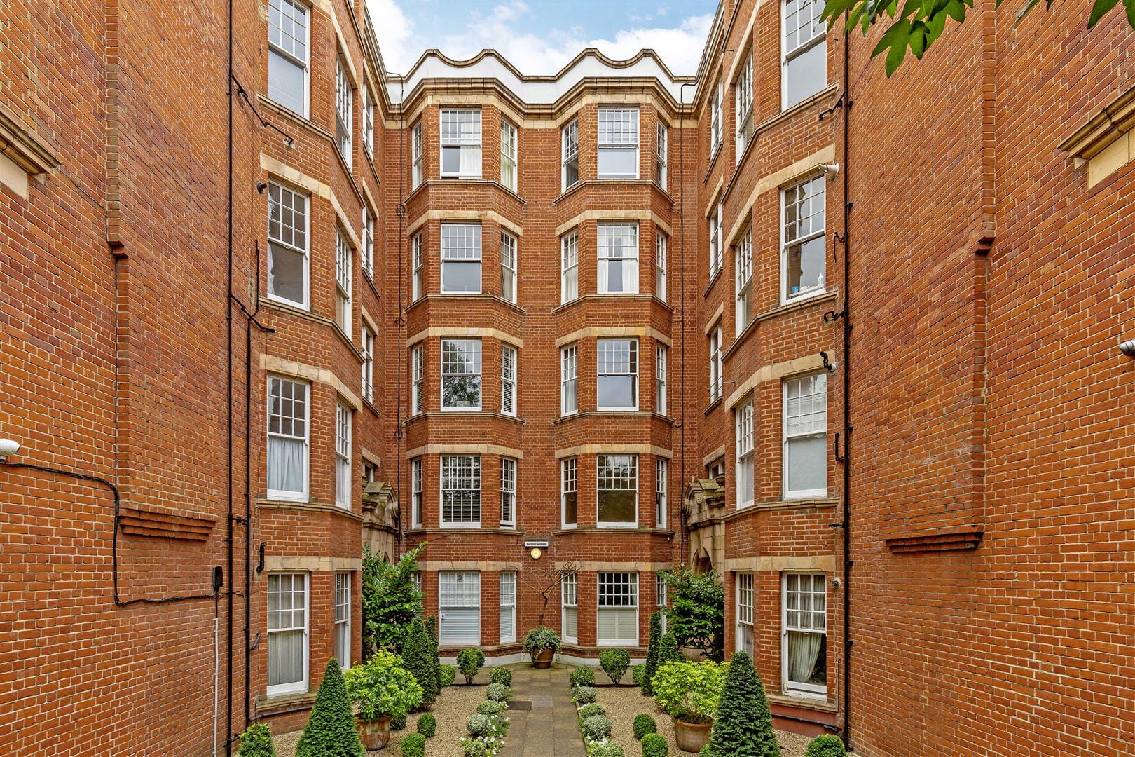 1 bedroom Flat Let