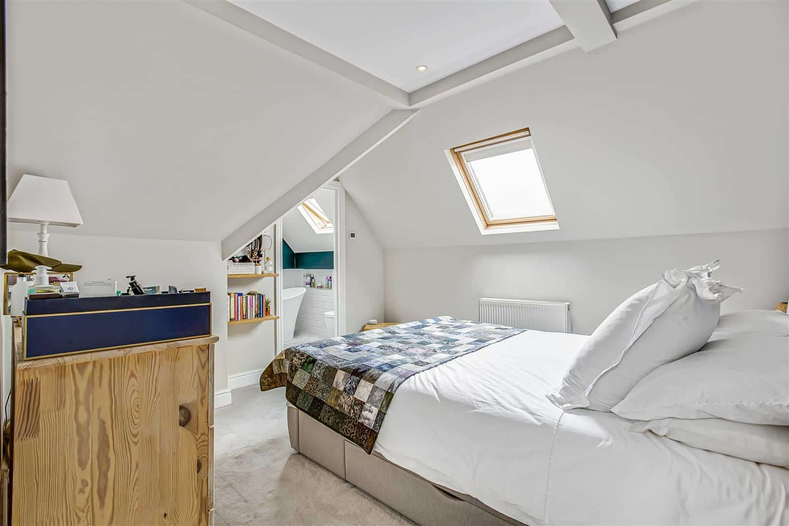 2 bedroom Flat Let