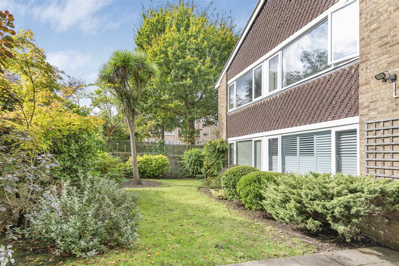 2 bedroom Flat Let