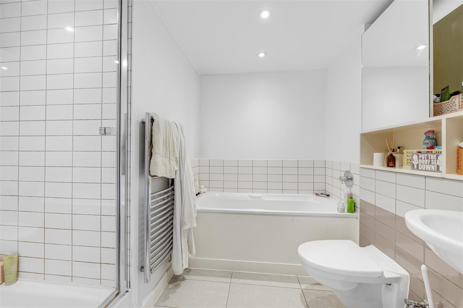 1 bedroom Flat Let