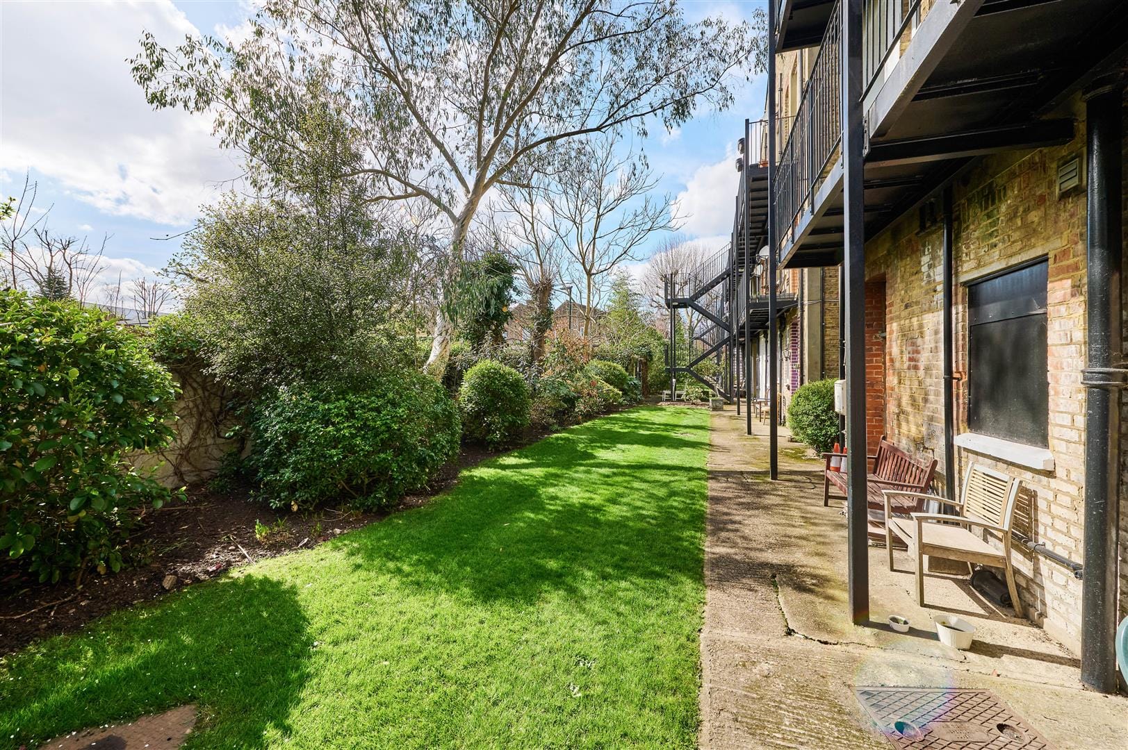 2 bedroom Flat Sold