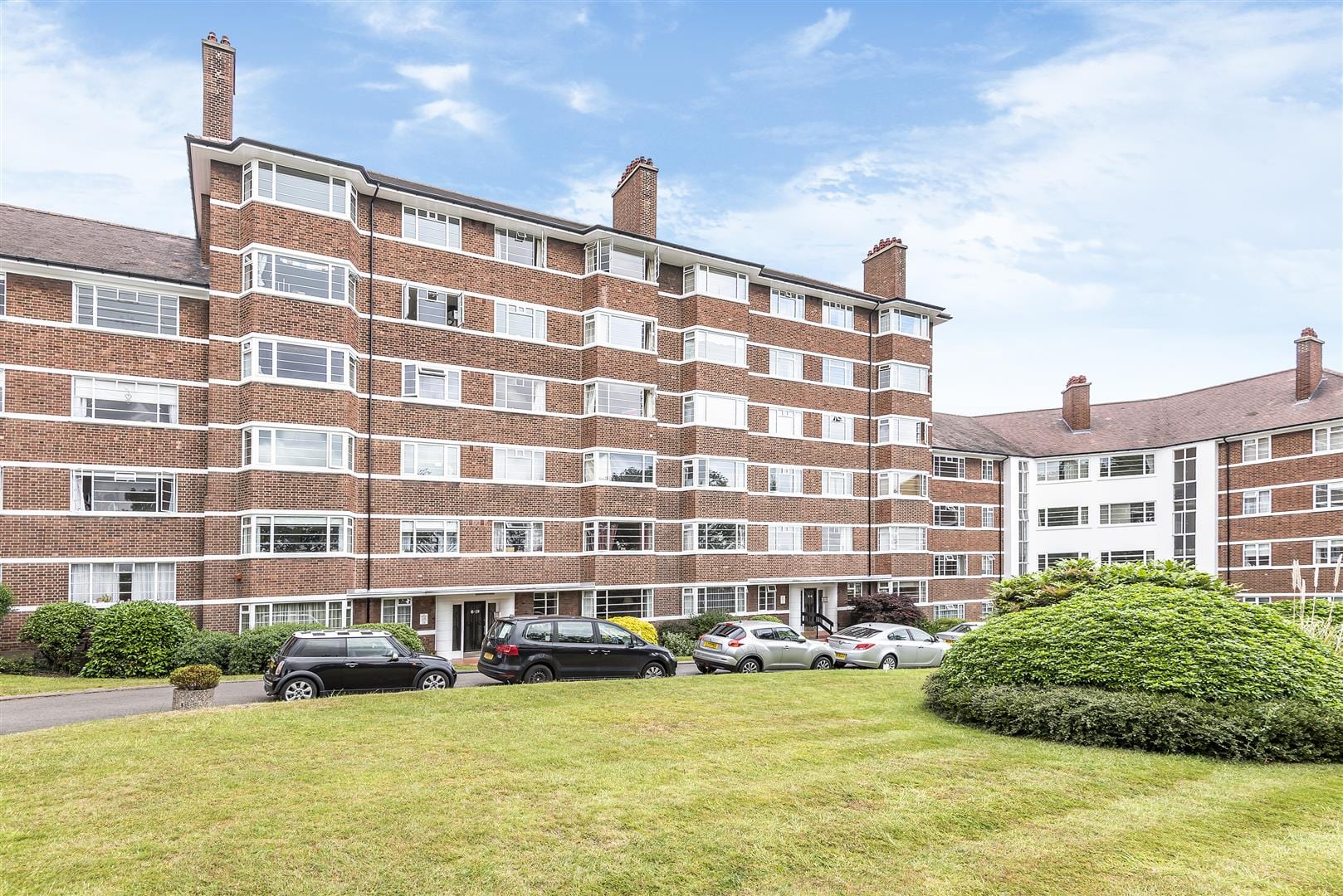 2 bedroom Flat Let