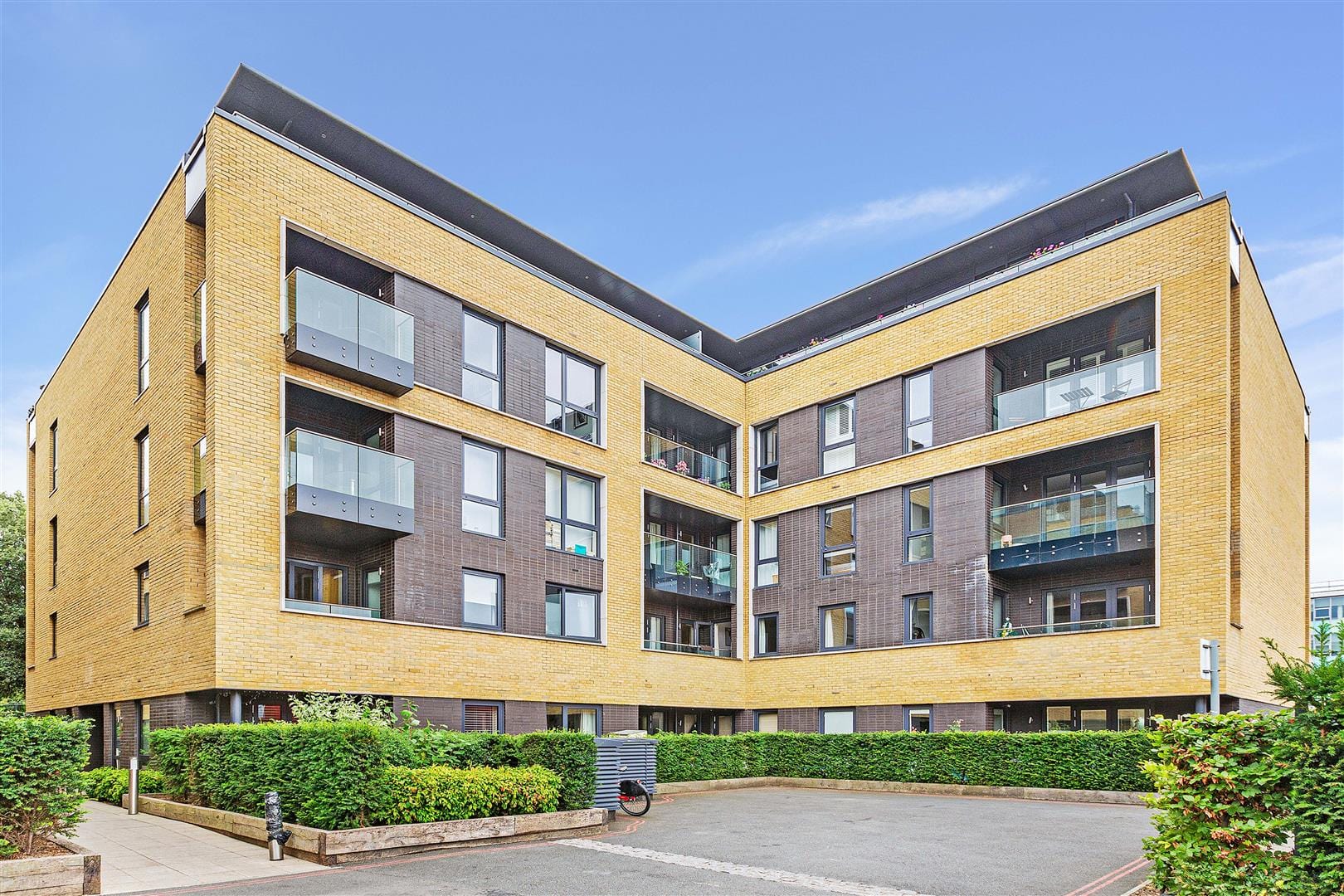 2 bedroom Flat Let