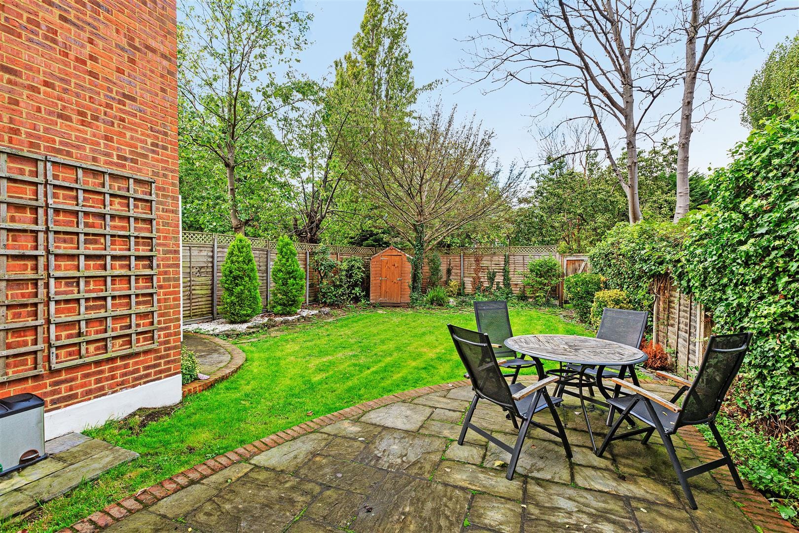 2 bedroom Flat Let
