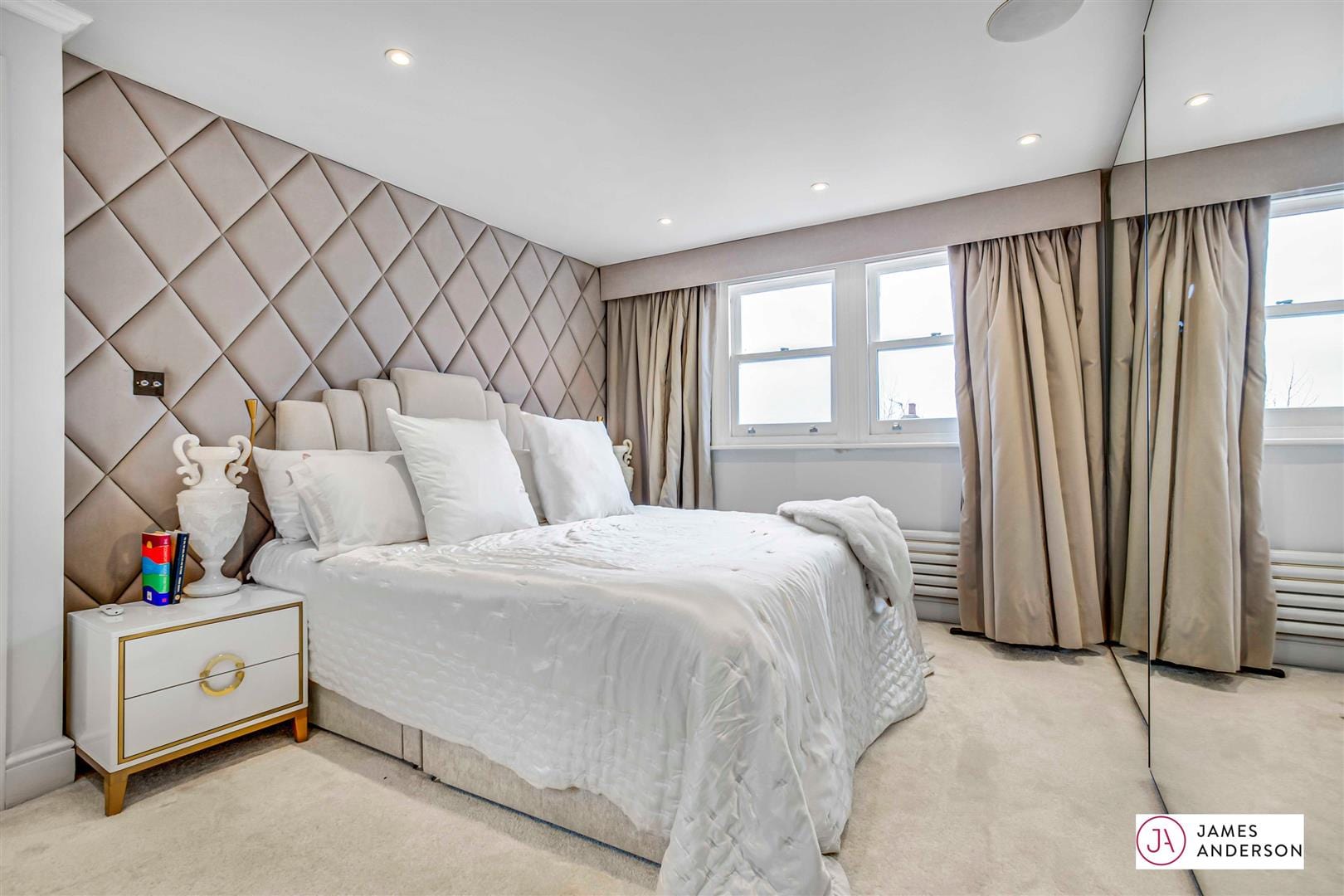 2 bedroom Flat Let