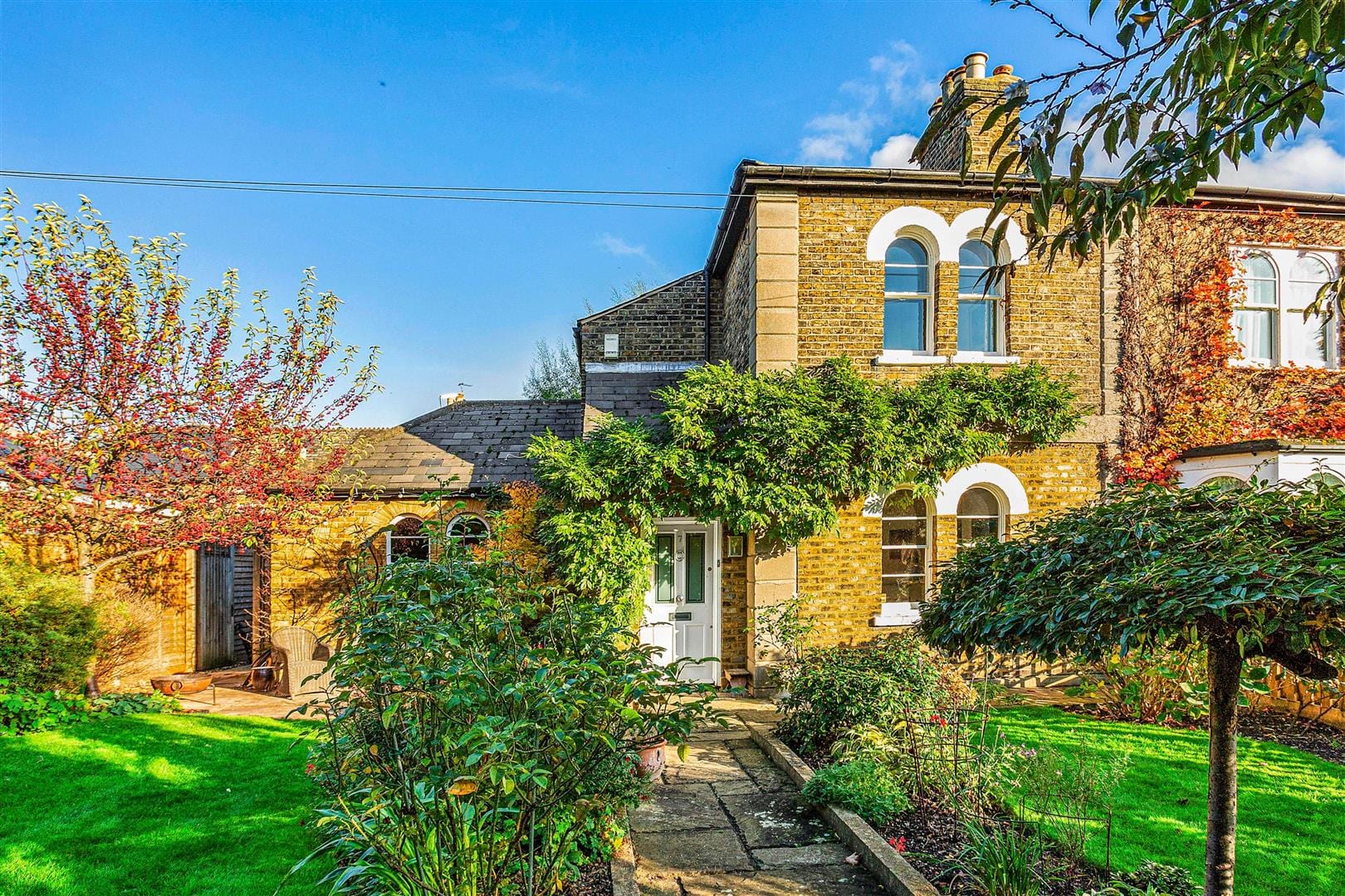 2 bedroom Detached house Sold