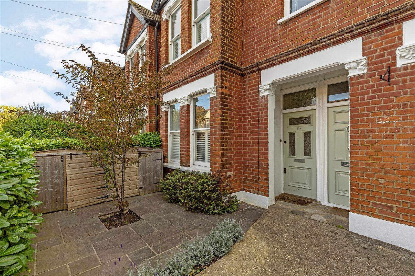 2 bedroom Flat Let
