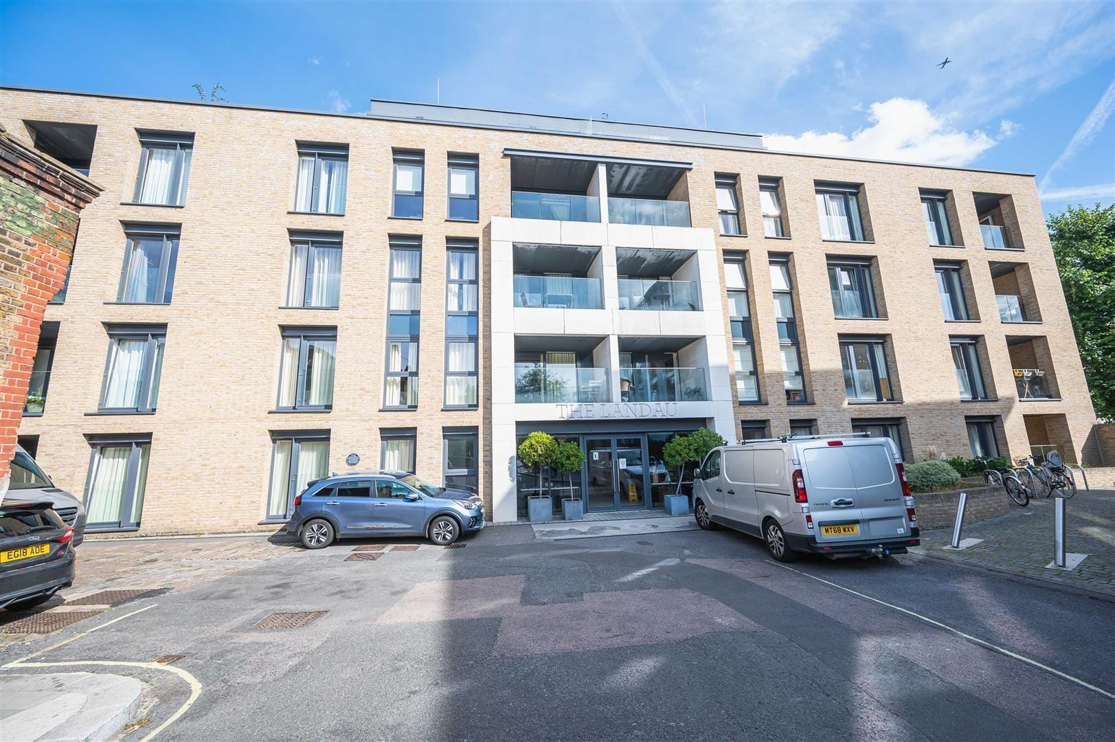 1 bedroom Apartment To Let