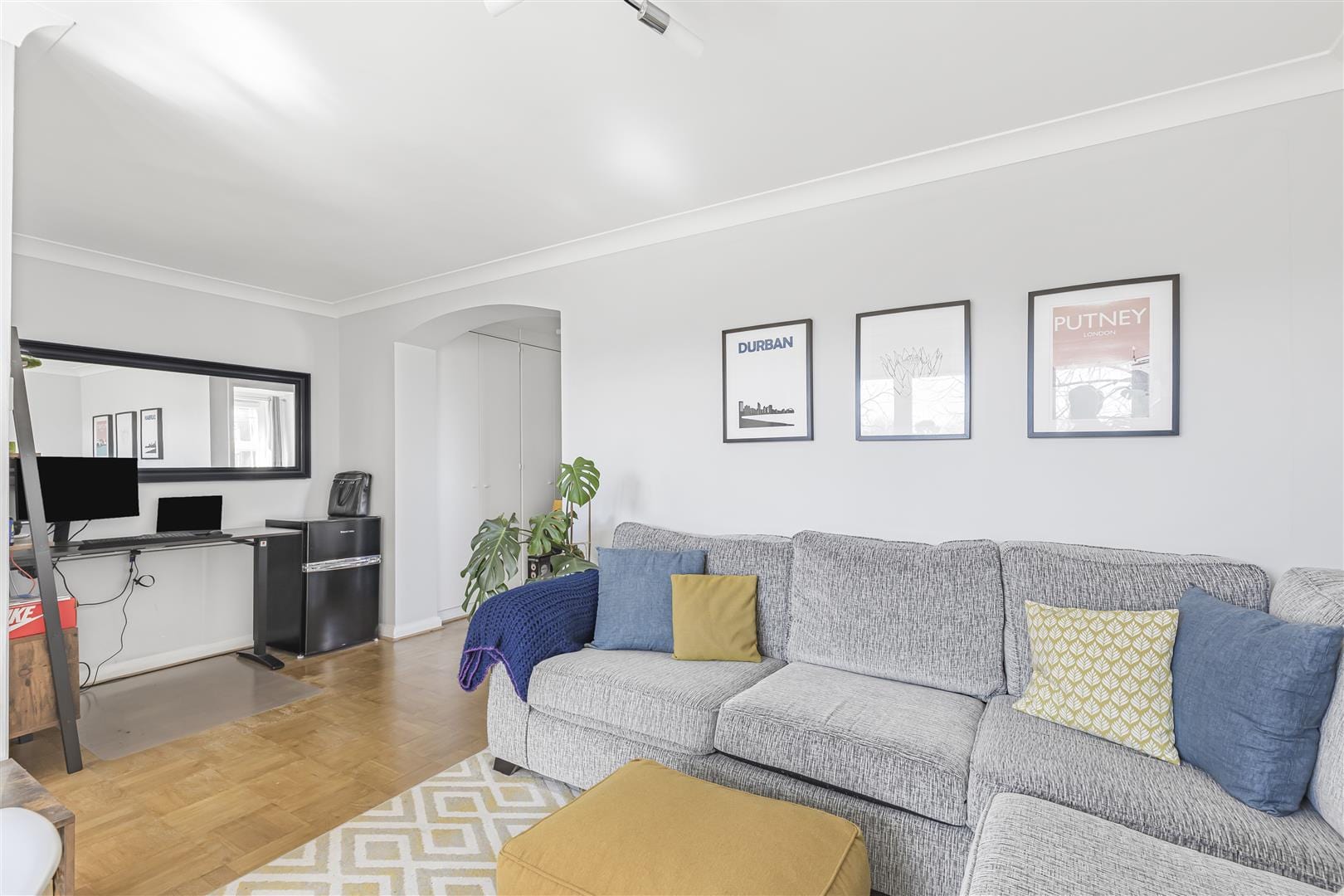 1 bedroom Flat Let