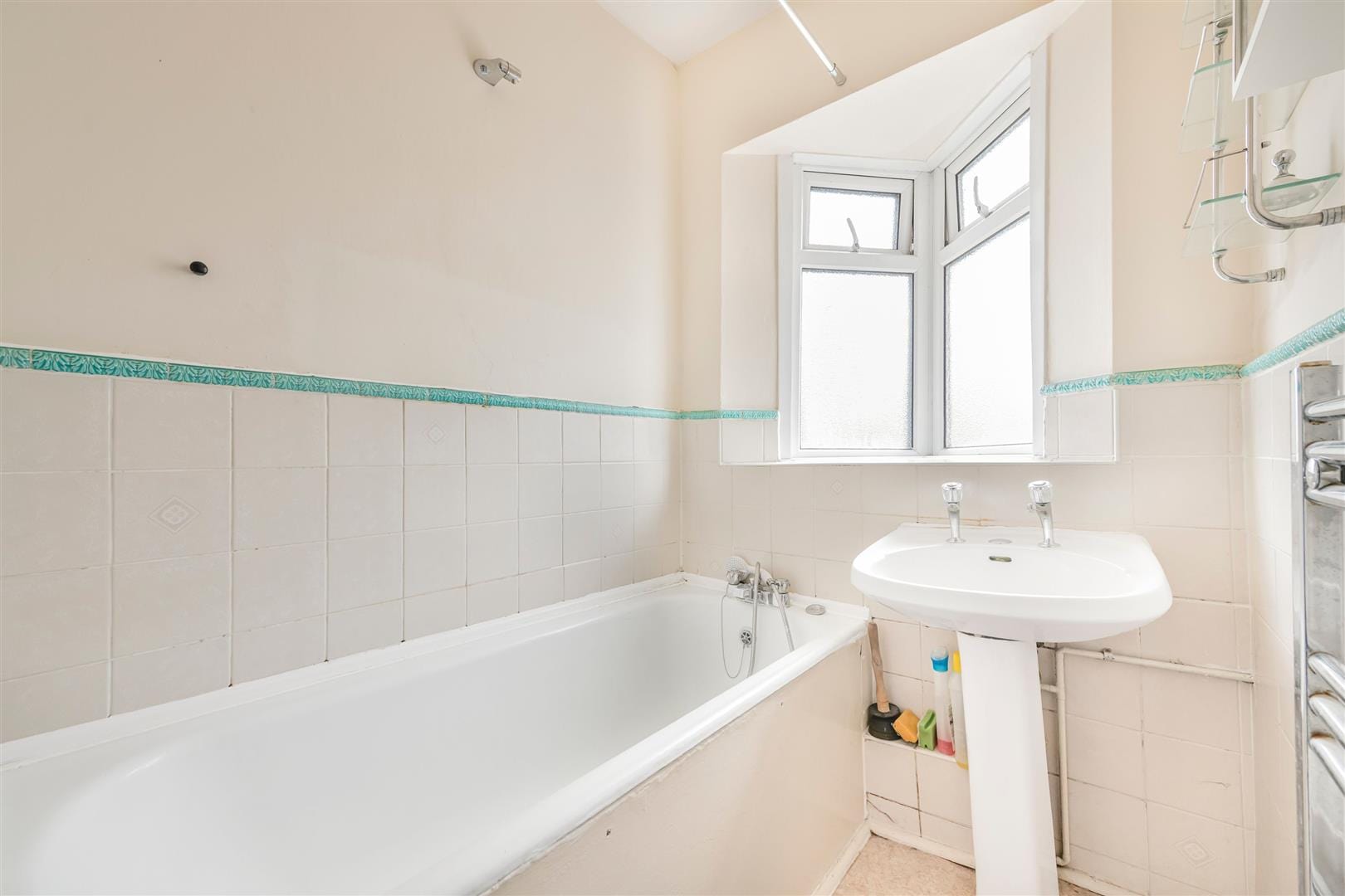 2 bedroom Flat Let