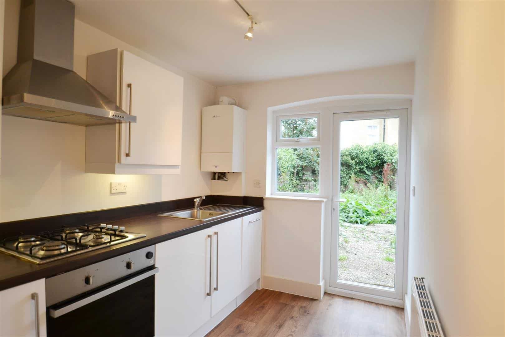 1 bedroom Flat Let