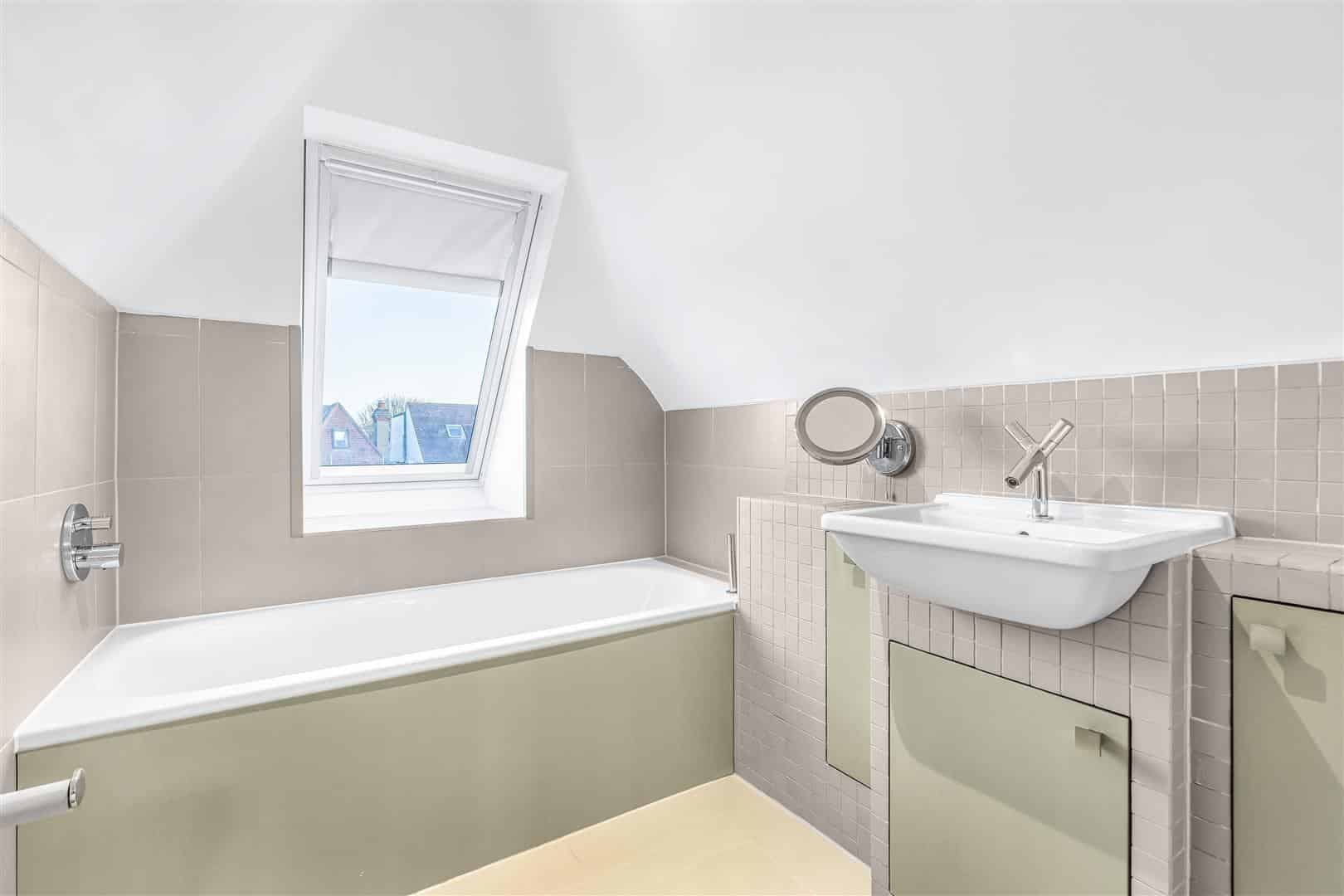 5 bedroom Detached house Sold