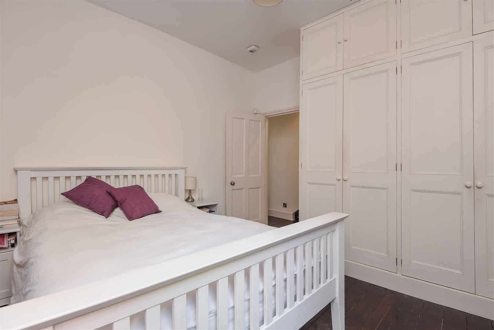 2 bedroom Flat Let