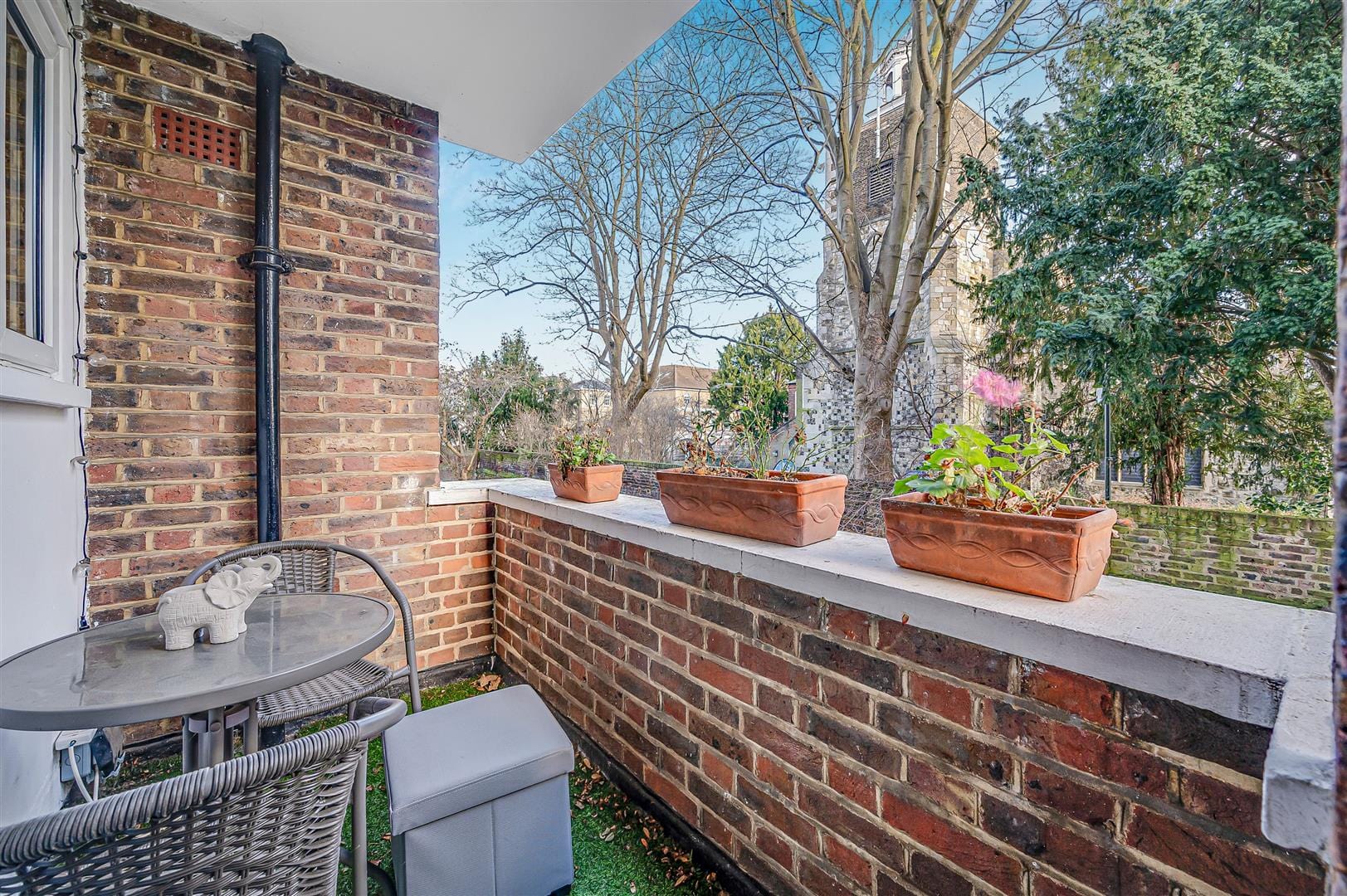 2 bedroom Flat Sold