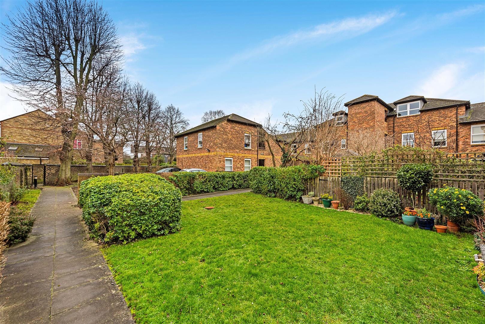 1 bedroom Flat Let