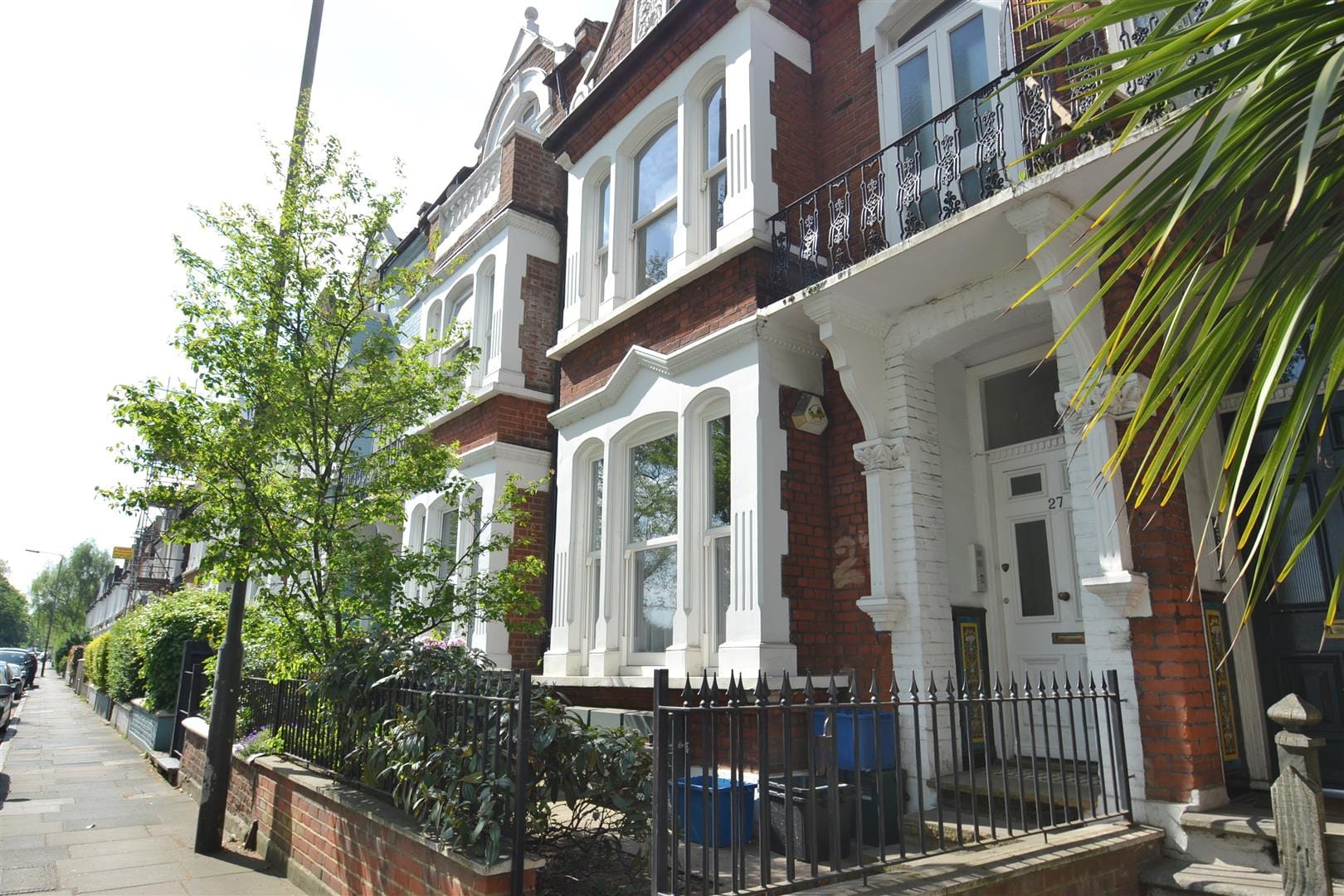2 bedroom Flat Let