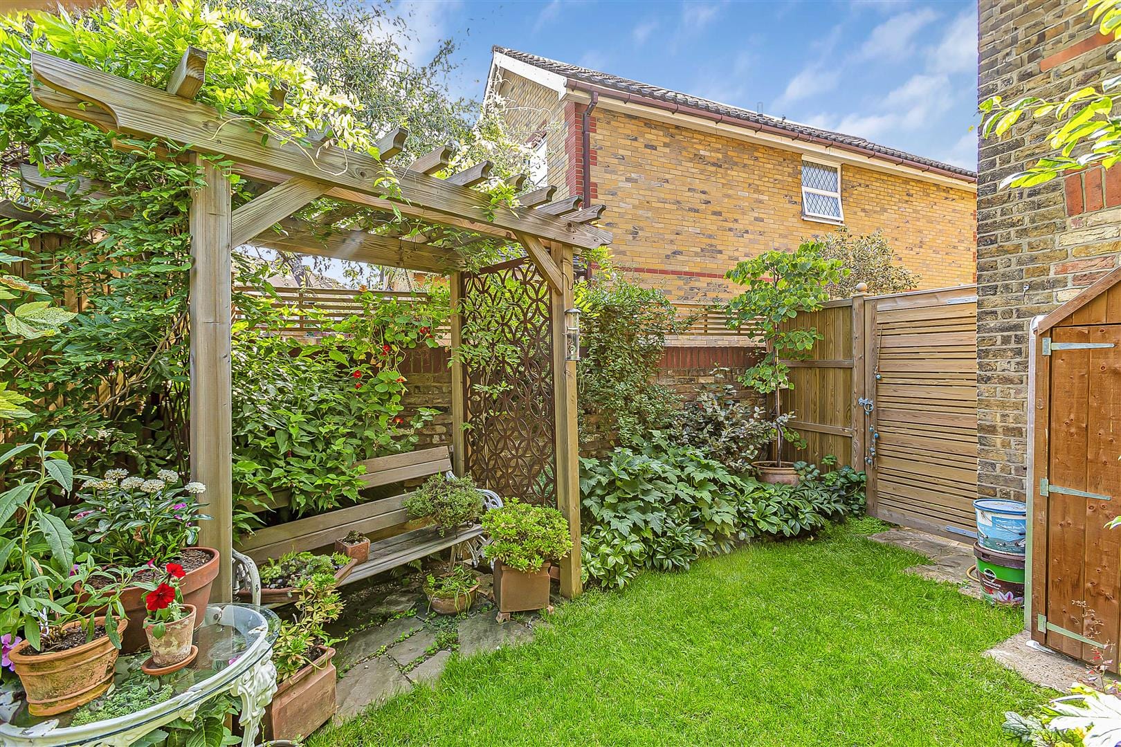 2 bedroom Flat Sold