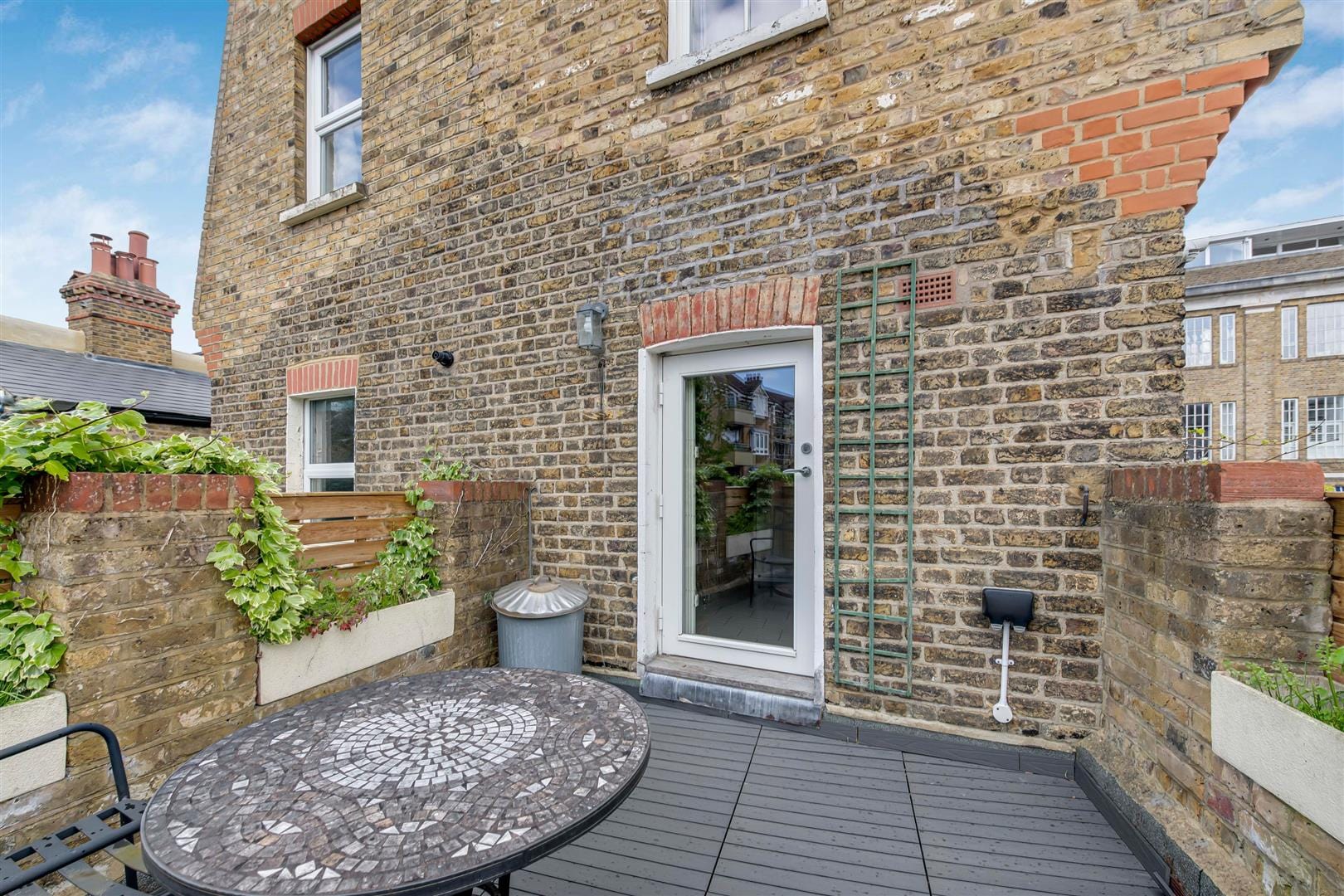 3 bedroom  Let