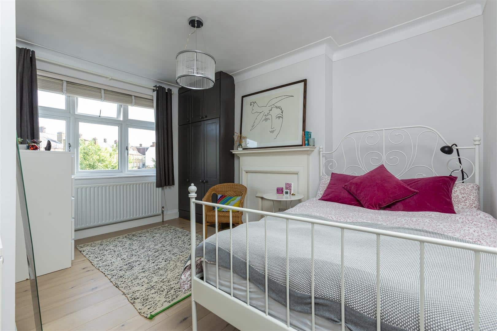 4 bedroom Detached house Sold