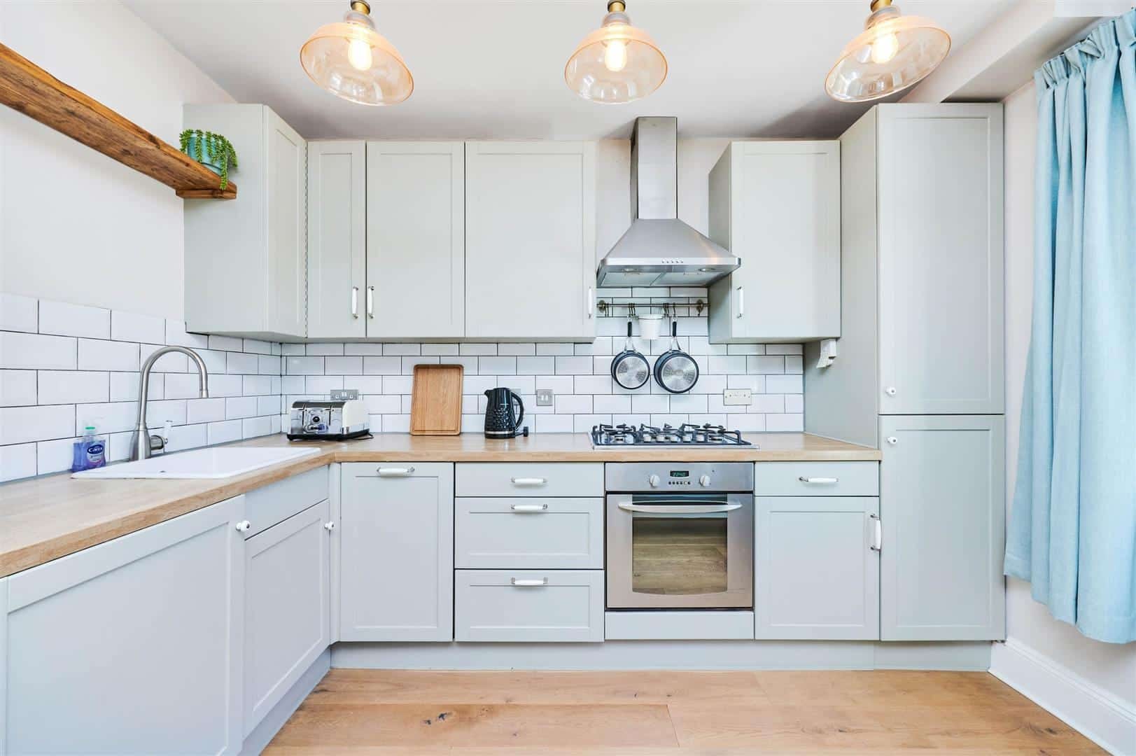 2 bedroom Flat Let
