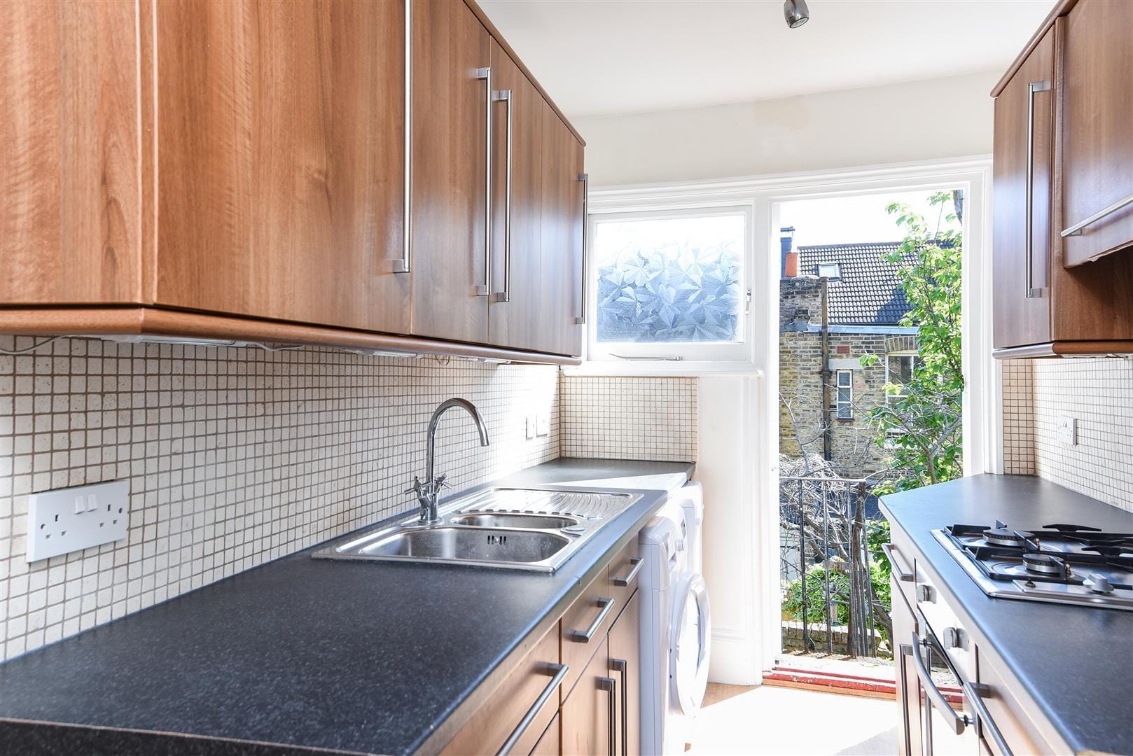 3 bedroom Flat Let